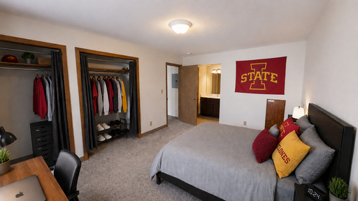 Sublease - Remodeled 1 Bedroom Apartment Available Novemeber 9, 2026 – photo 1