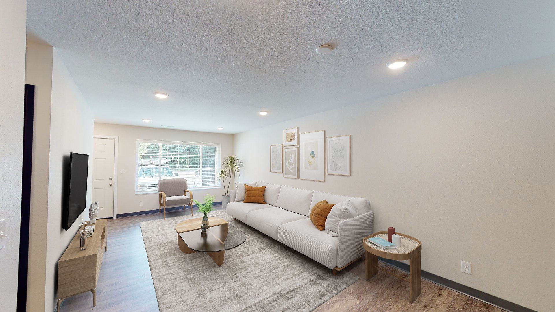 Ames Apartment: 208 S. Hyland