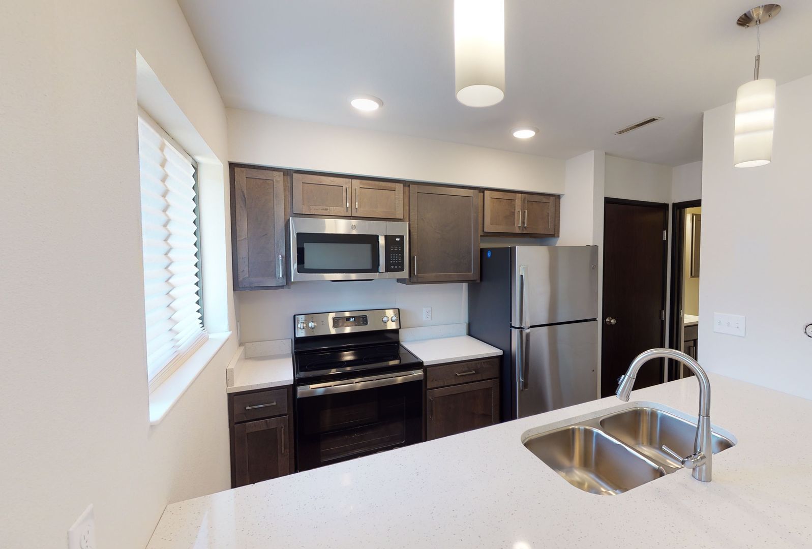 Ames Apartment: 214 S. Hyland