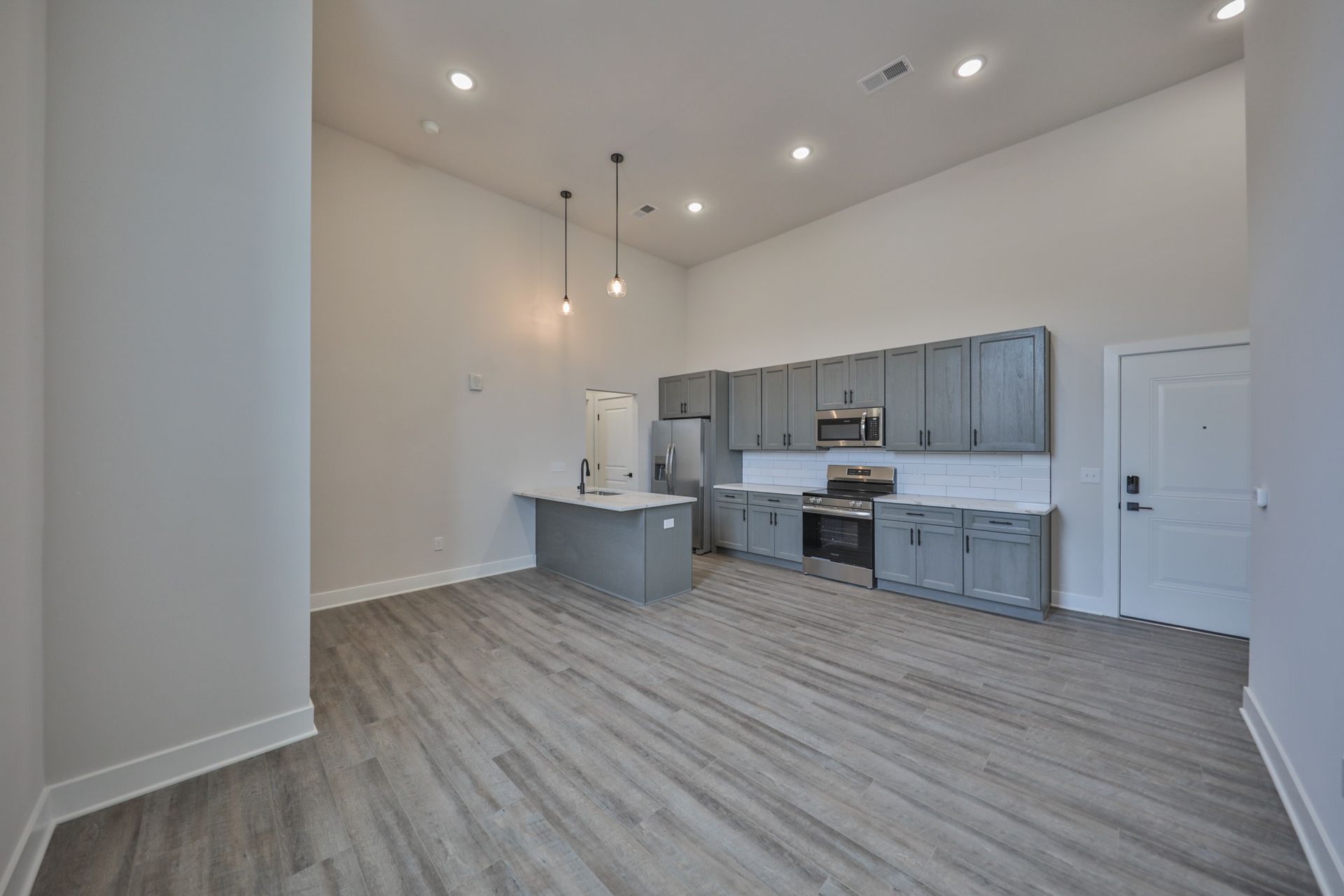 Bangor Apartment: 25 Broadway