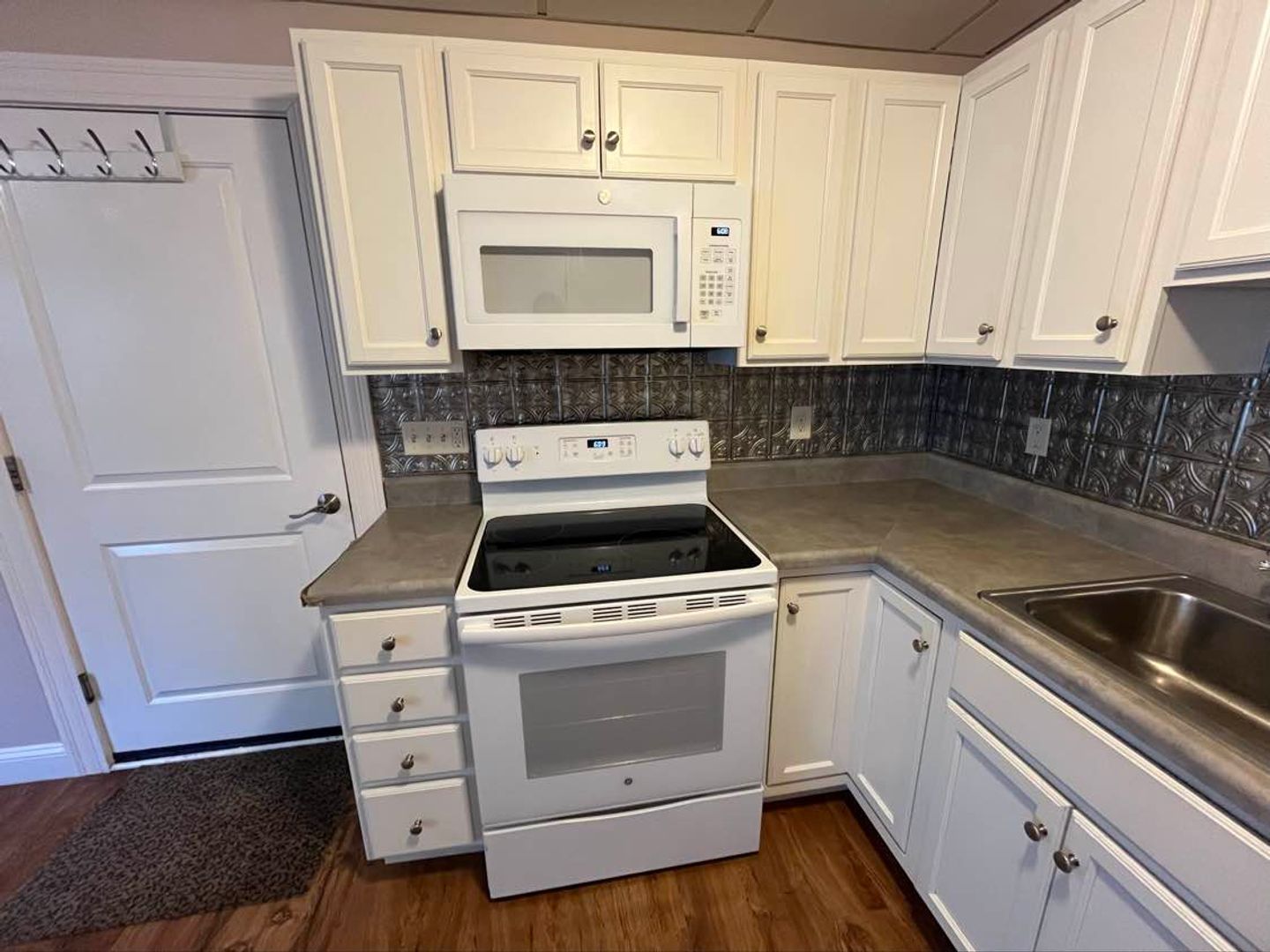 Studio Apartment in Dalton