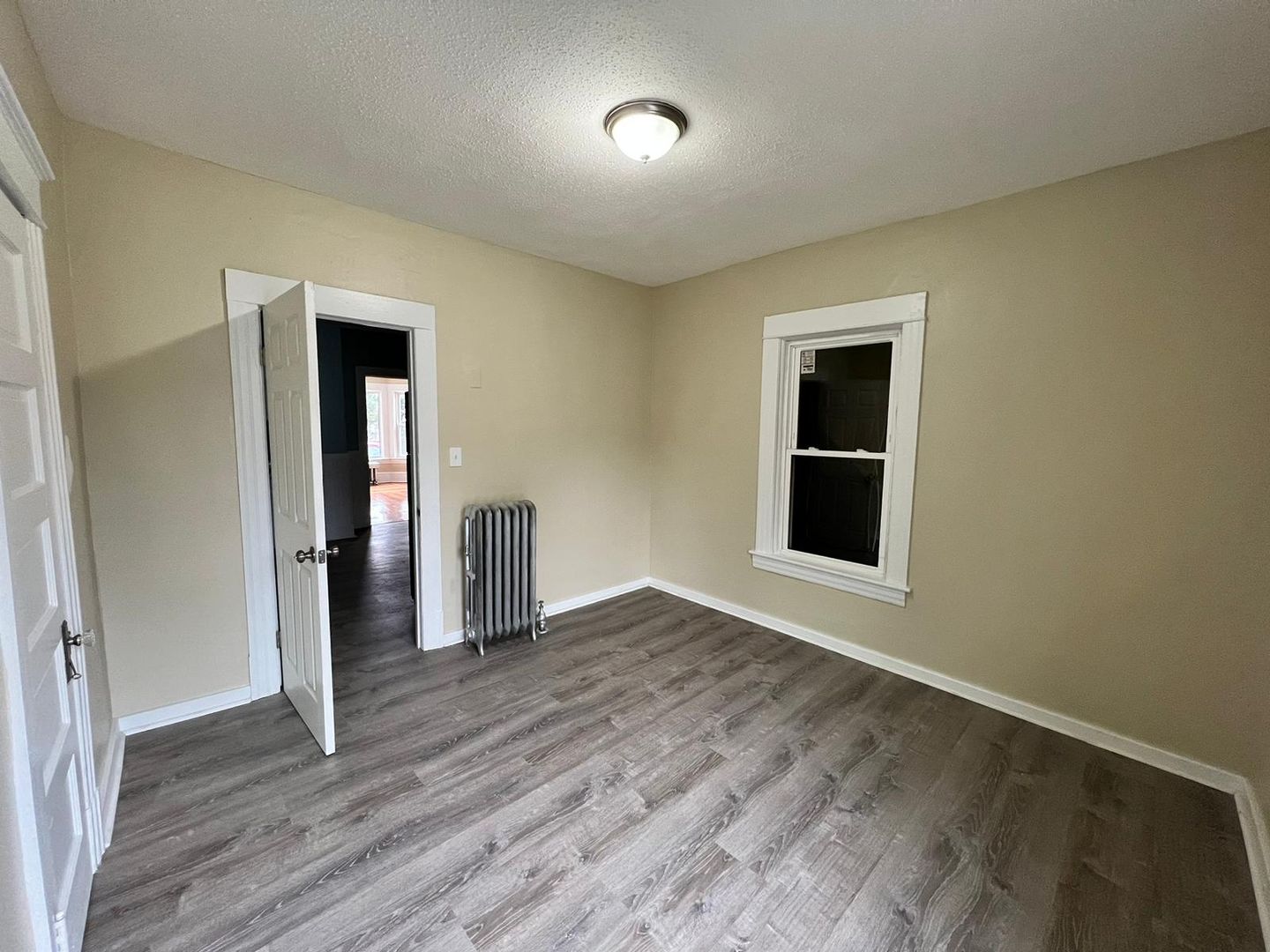 Chicopee Apartment: 16 Olivine Street