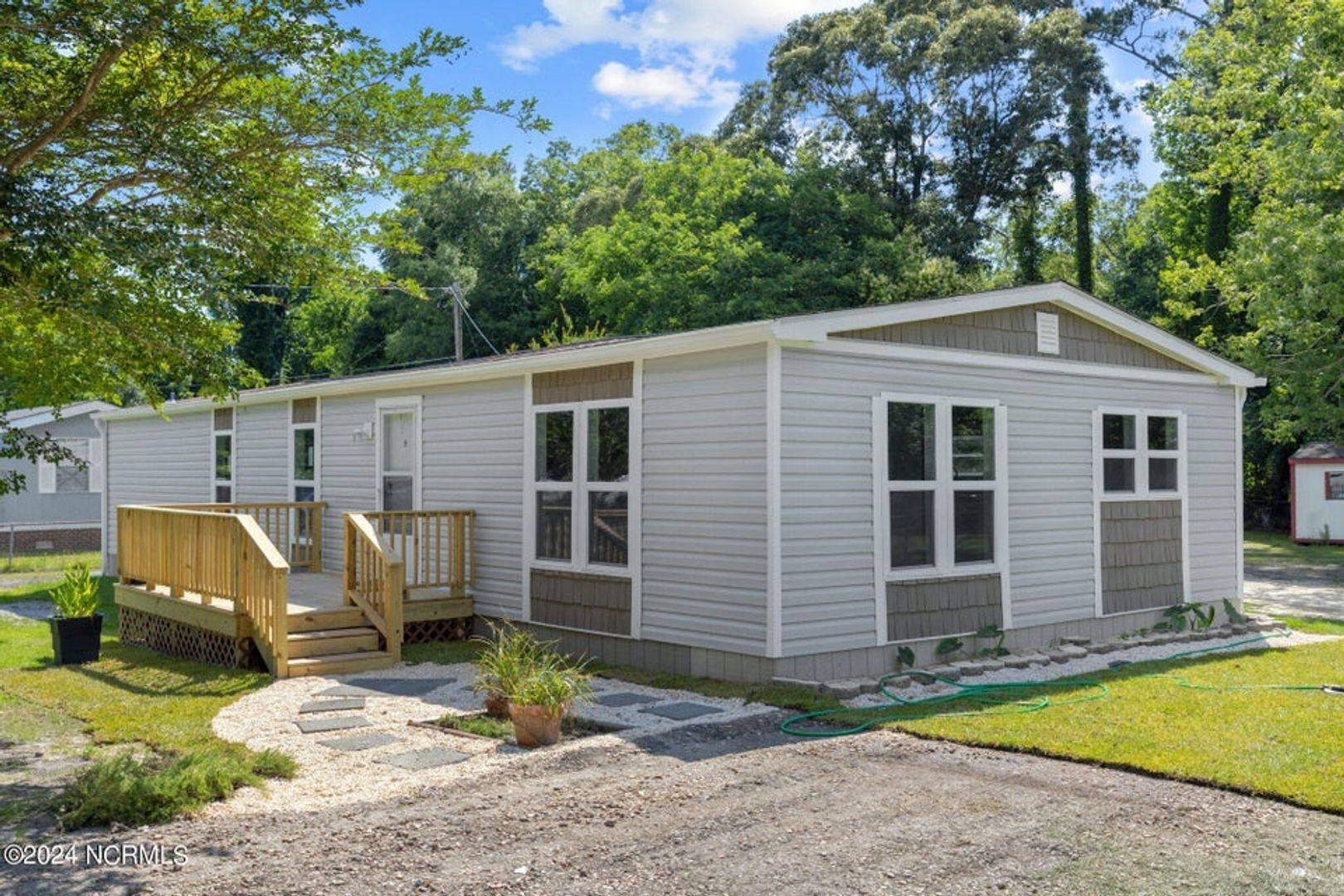 Hubert House: 308 Queen Road
