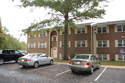 BEL AIR - HICKORY HILLS CONDO