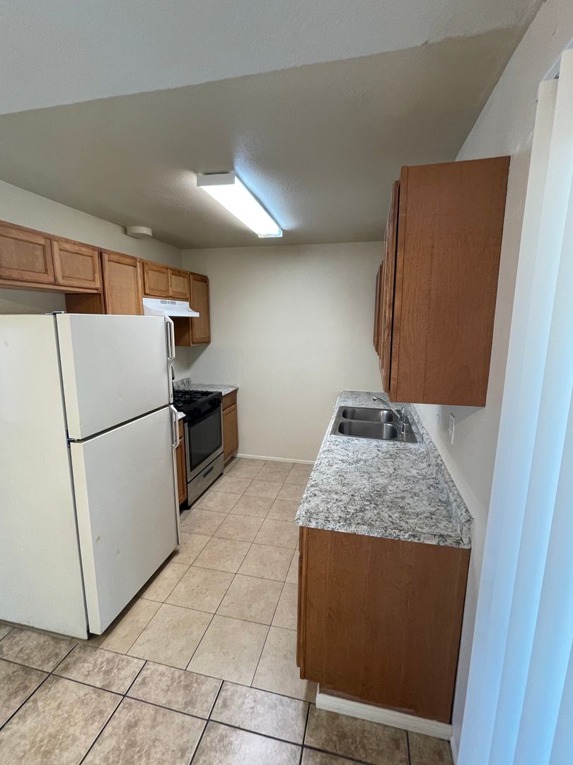 1055 Street 25, Imperial Beach, CA 91932