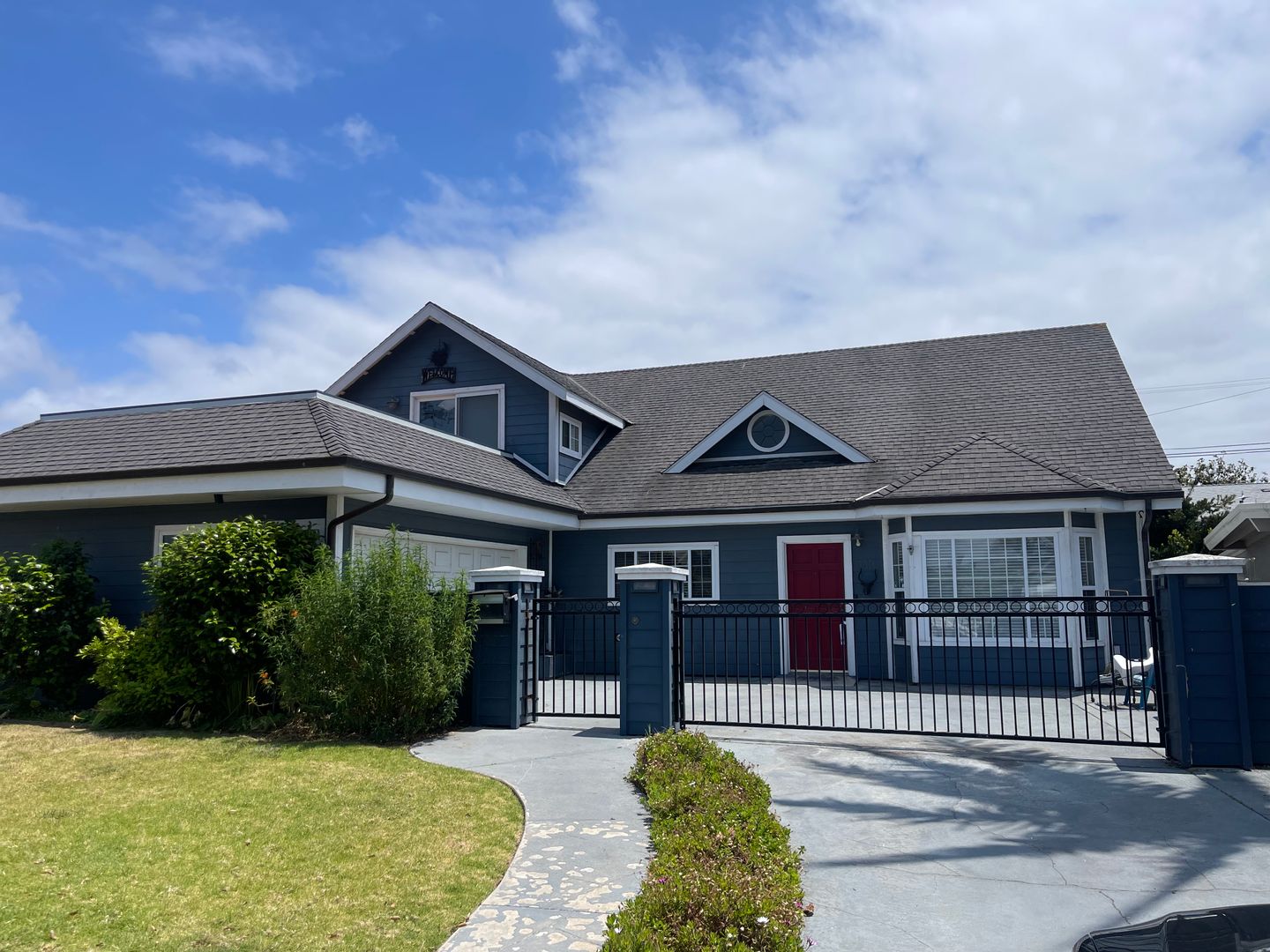 Imperial Beach House: 443 Cherry Ave