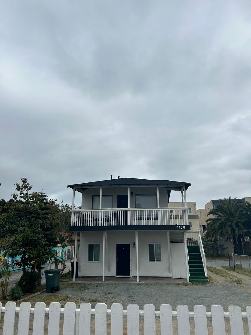 Imperial Beach Apartment: 1130 Palm Avenue