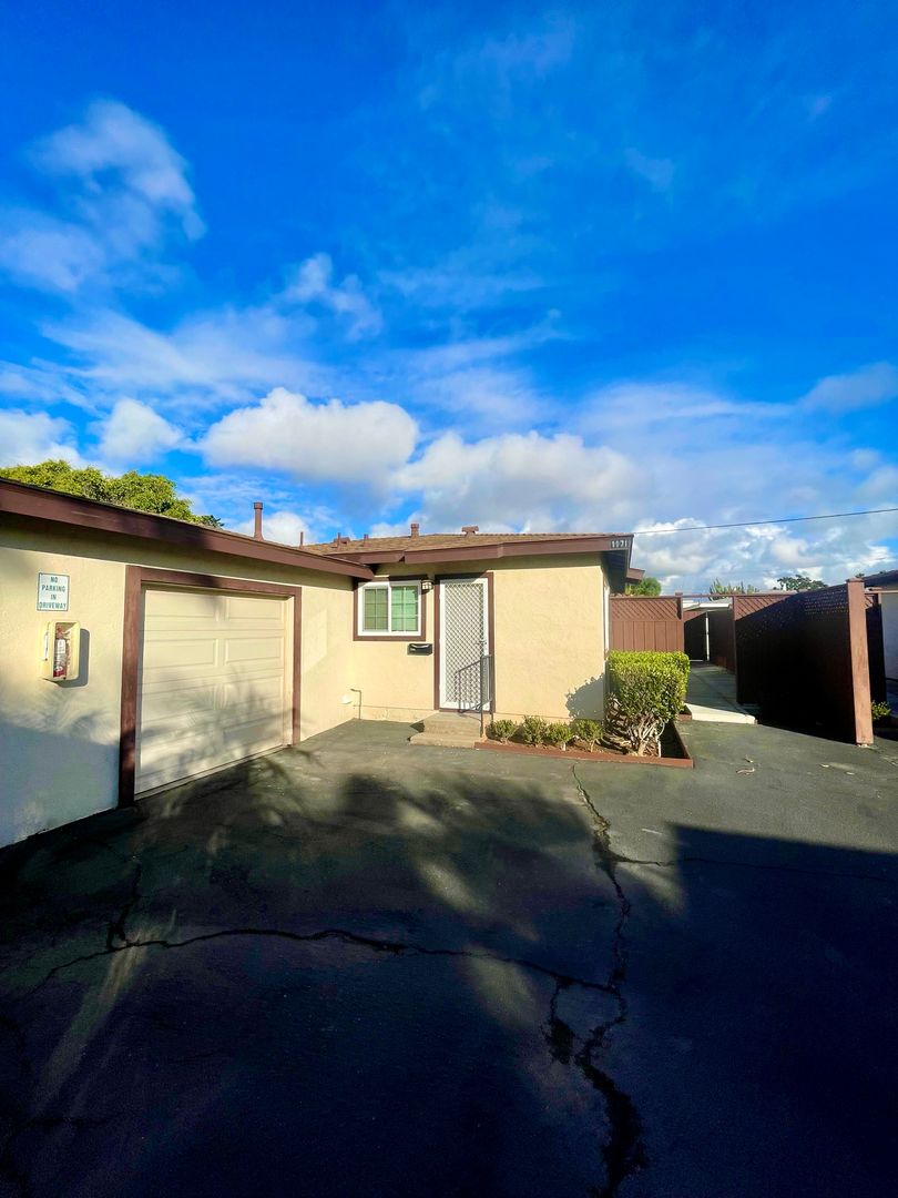 Imperial Beach Apartment: 1169-1175 Florida Street