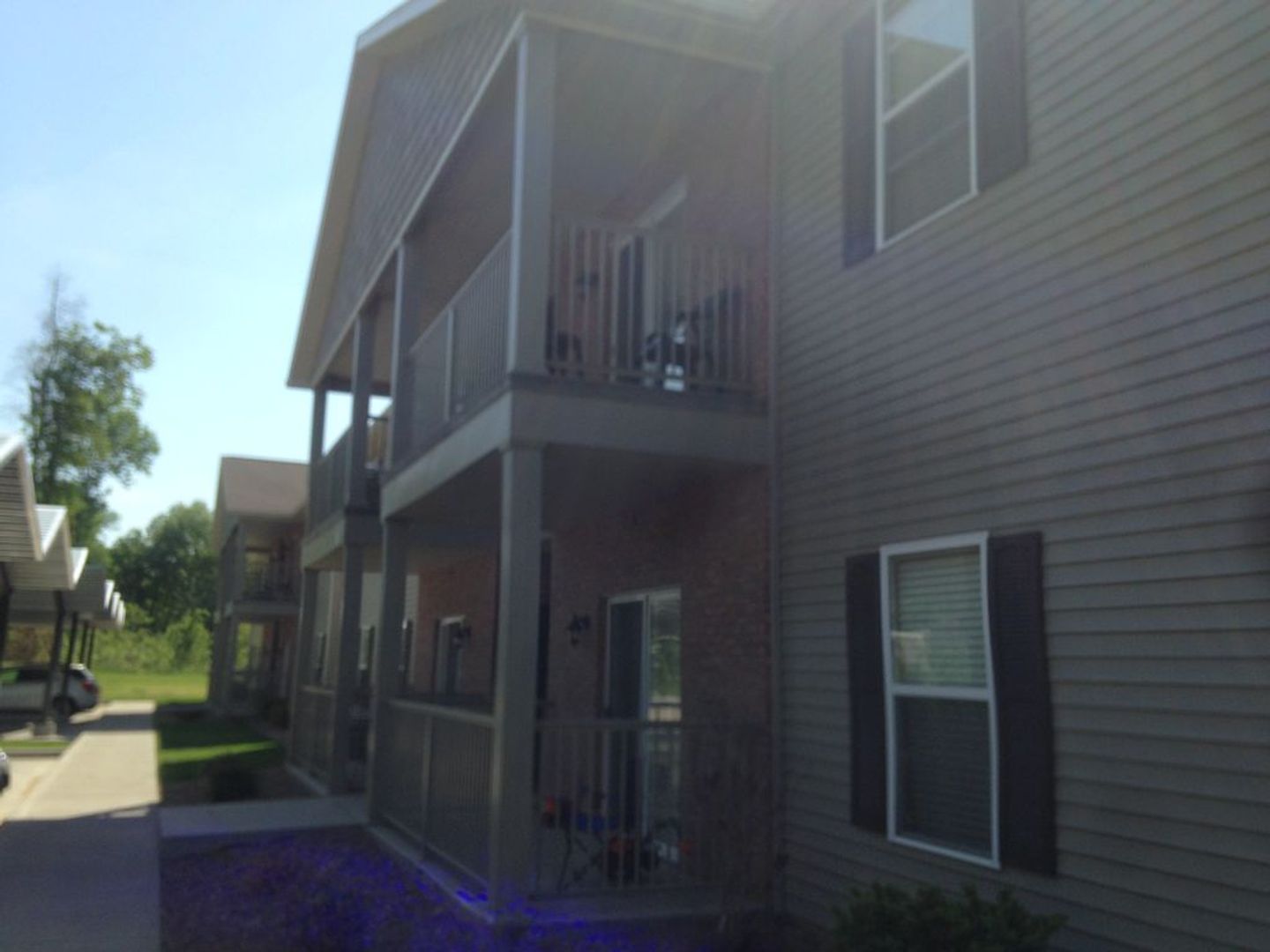 Evansville Apartment: 2015 N Weinbach Ave