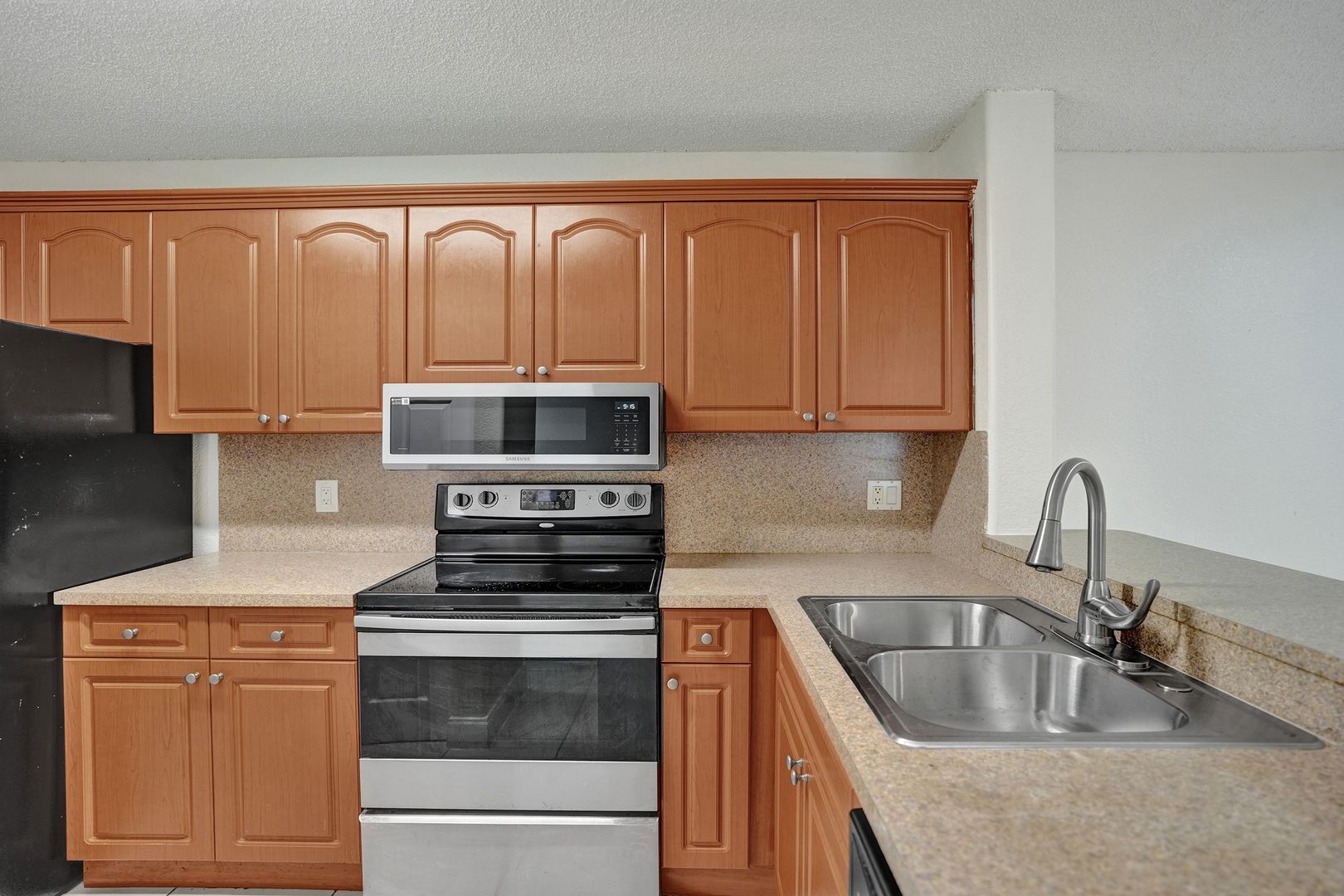 Plantation Condo: 10773 CLEARY BLVD #111