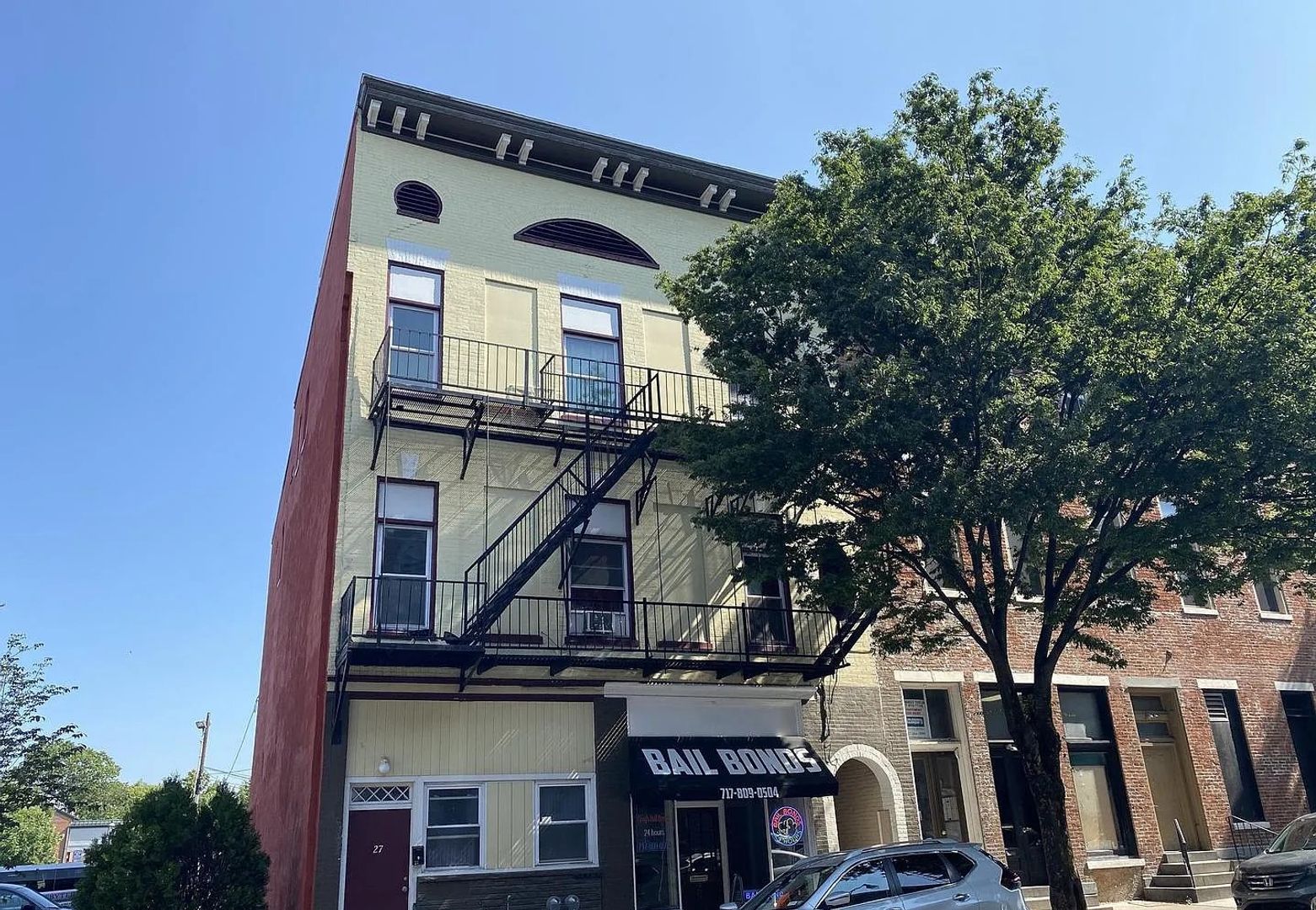 Chambersburg Apartment: 23-27 Lincoln Way West