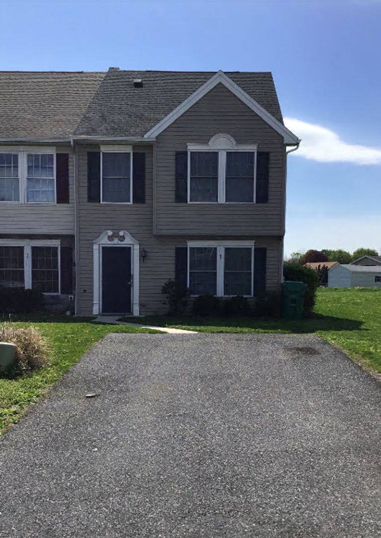 Chambersburg House: 63 Grandview Crossing