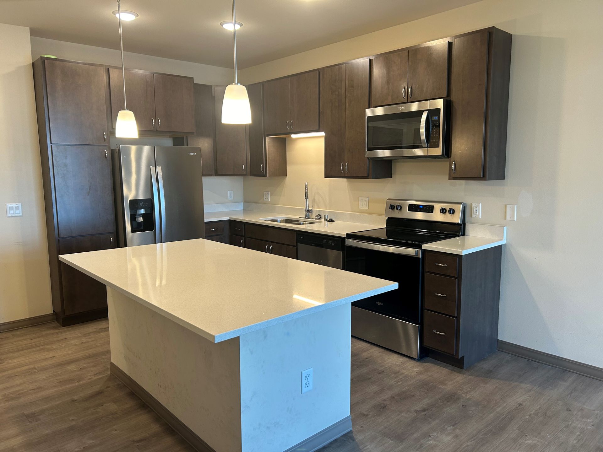 Madison Apartment: 5440 Congress Ave