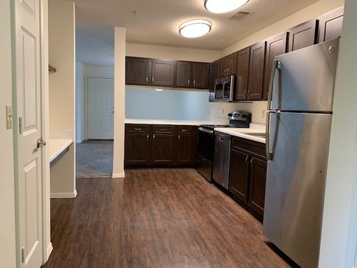 3BR/2B Elizabeth Renovation AVAILABLE NOW! – photo 1
