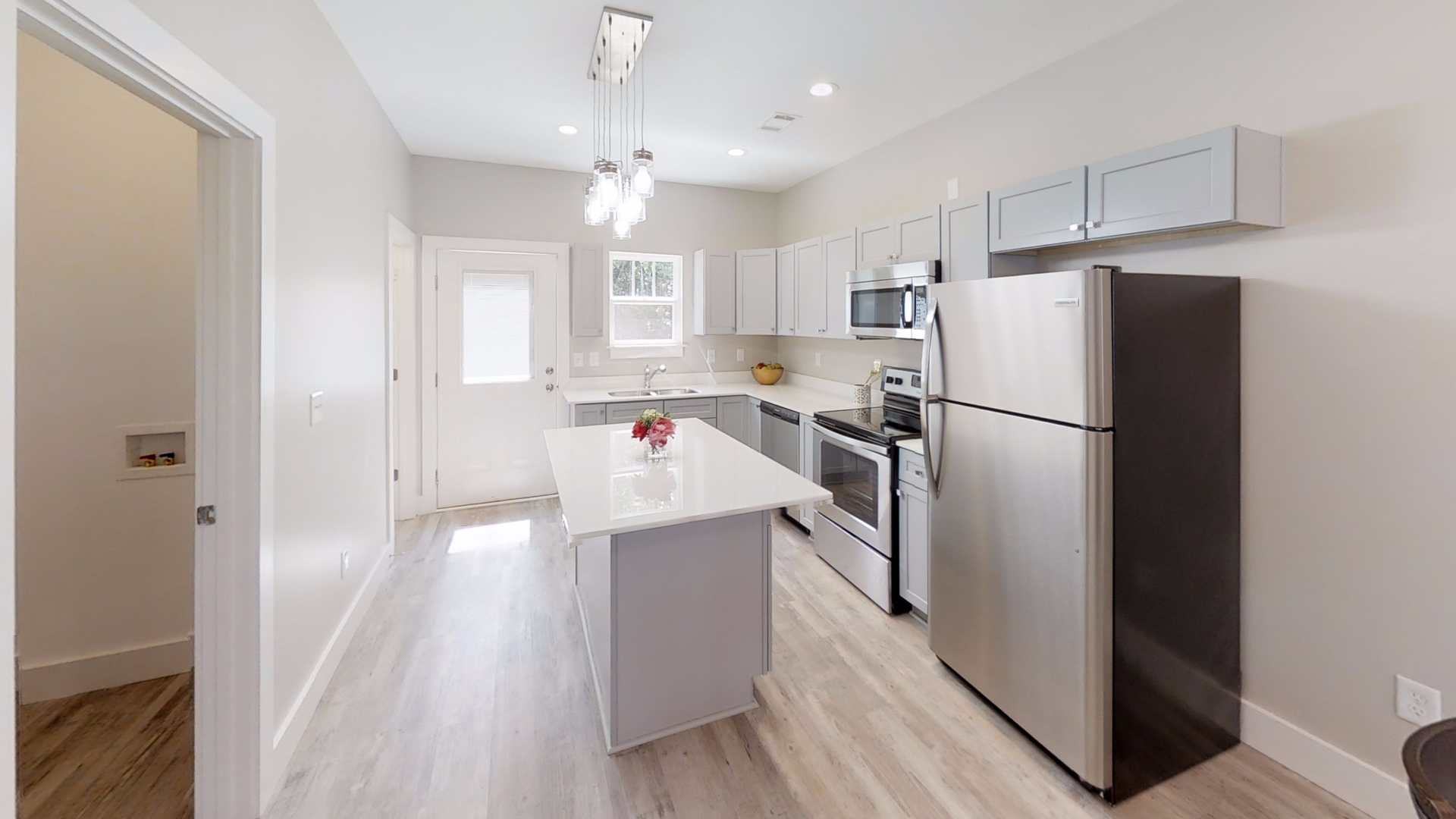 Wellford Apartment: Paradise Place