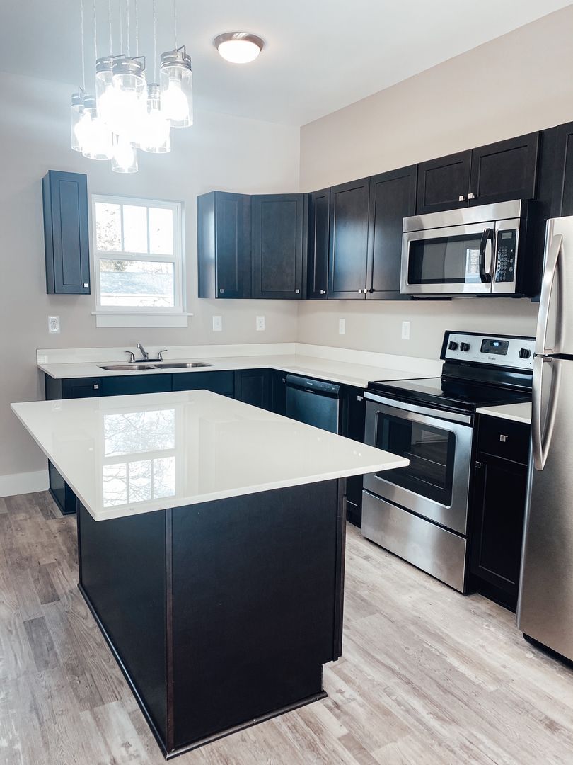 Wellford Apartment: Heavenly Place