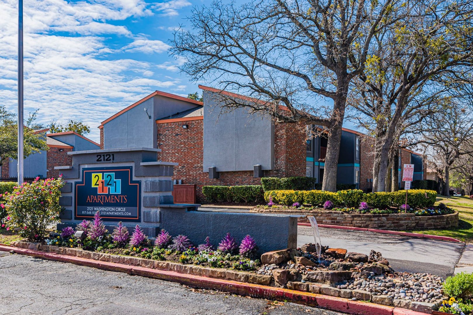 Arlington Apartment: 2121 Apartments