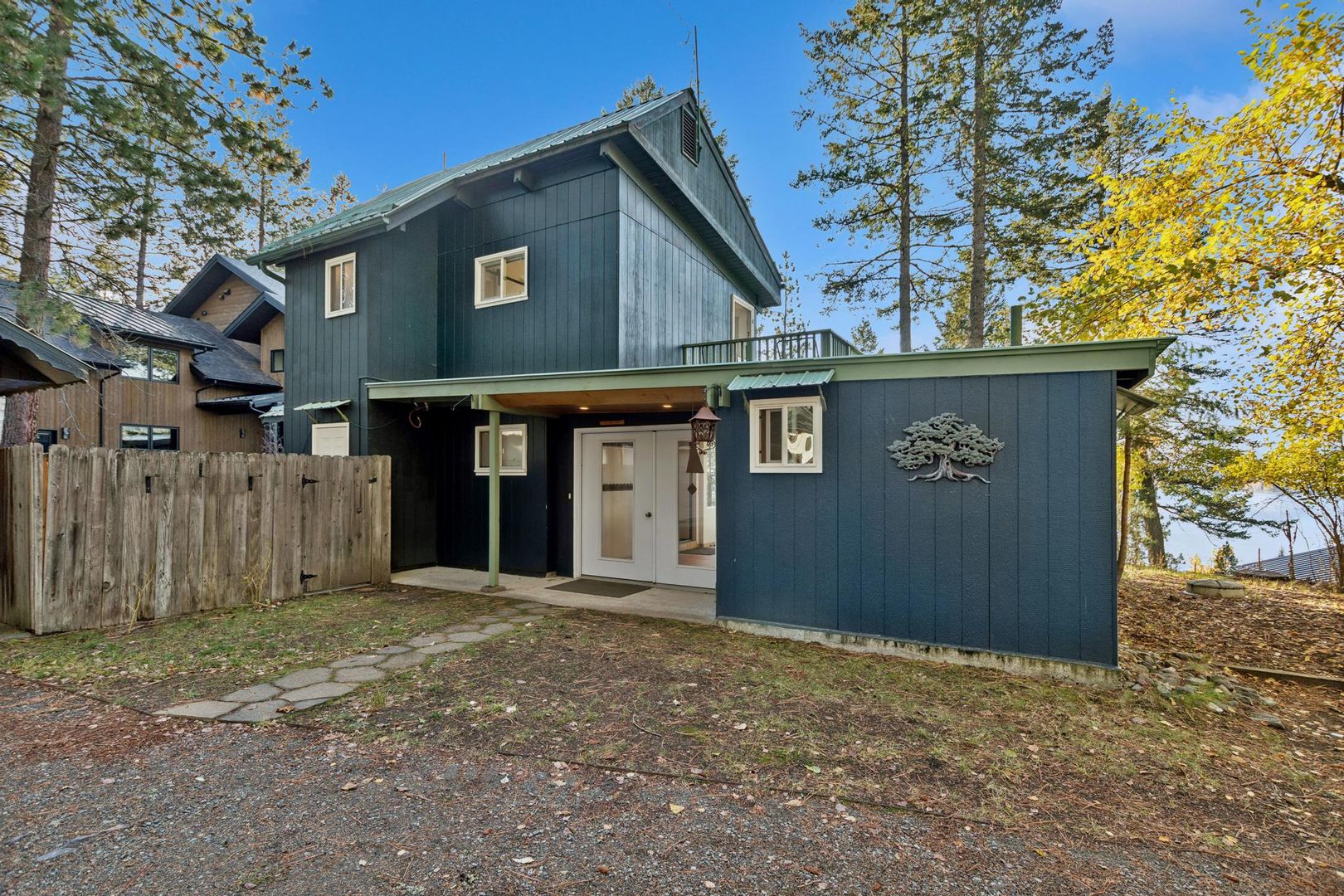 Whitefish House: 2114 Houston Dr.