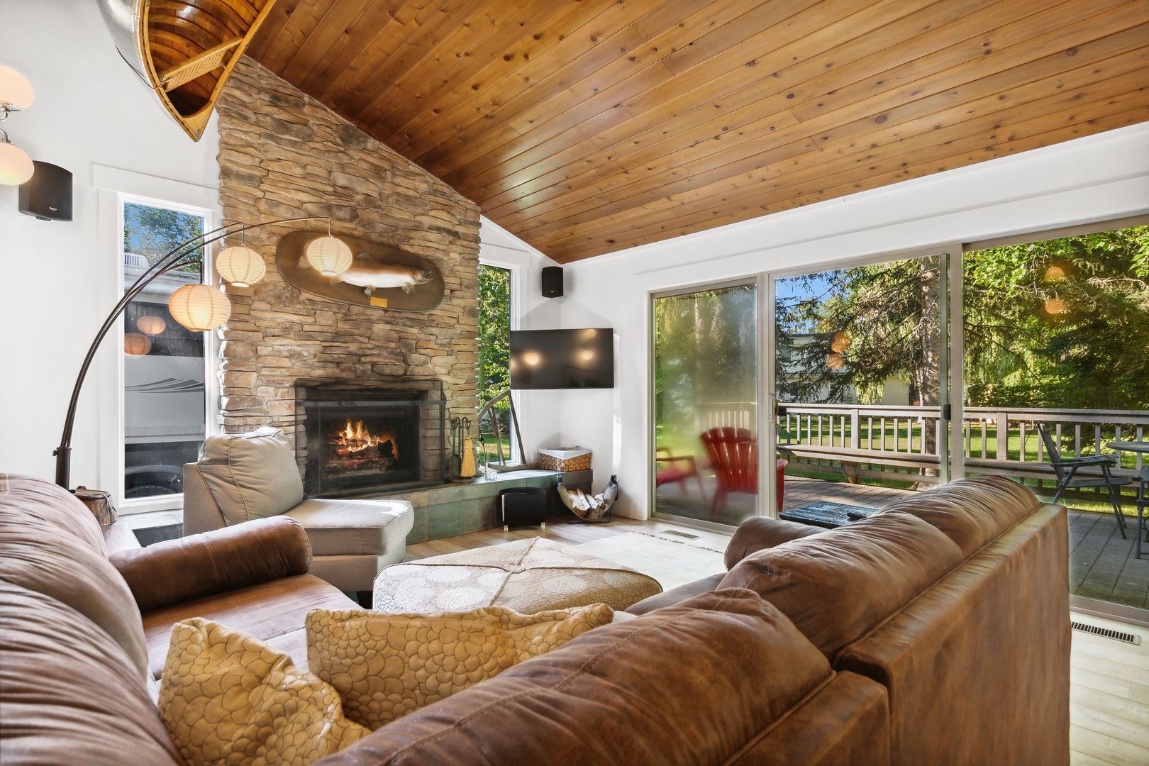 Whitefish House: 1644 East Lakeshore