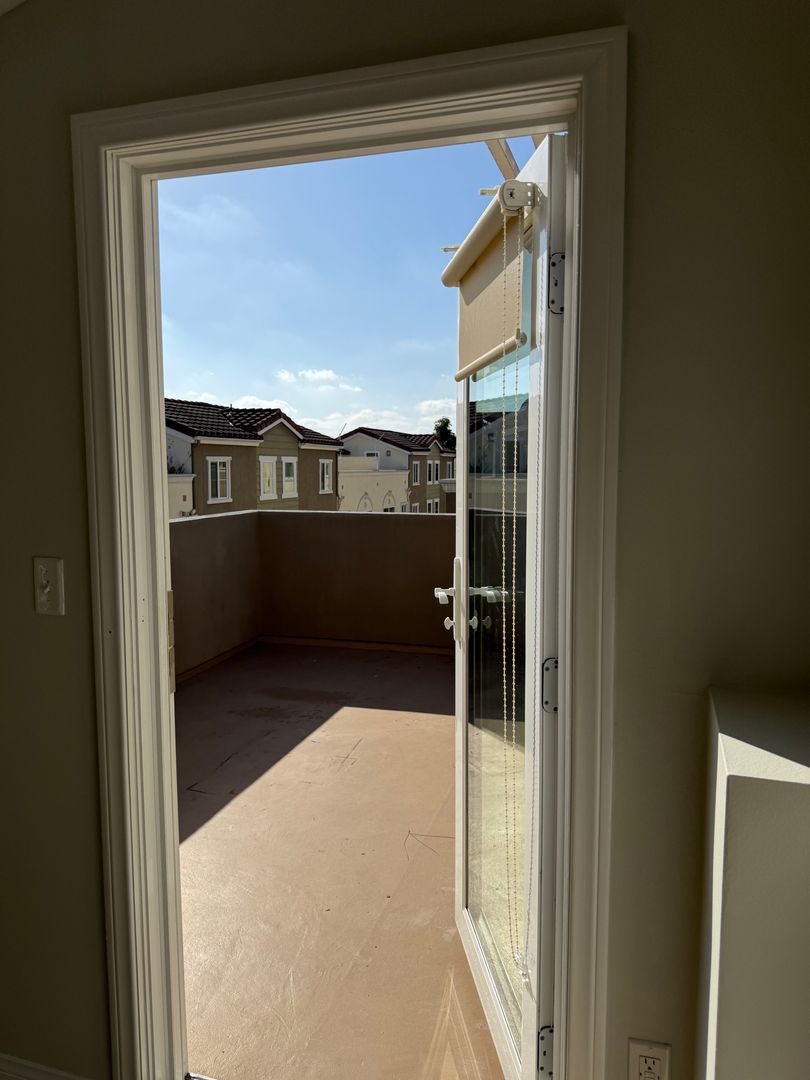 Artesia Apartment: 11500 - 11506 186th St