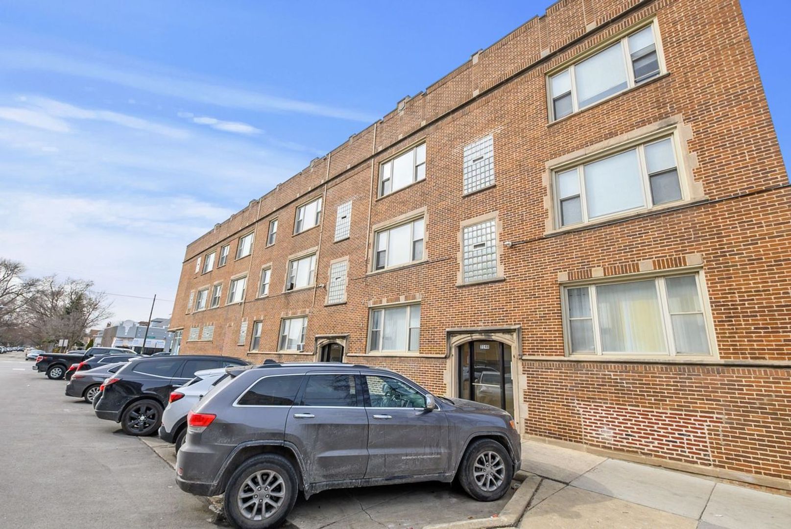 Chicago Apartment: 3148-54 W 64th St