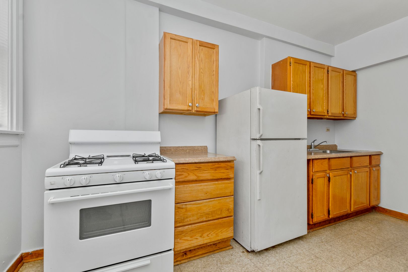 Chicago Apartment: 6349 S Kedzie Ave
