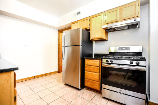 One Bedroom in West Lawn – photo 1