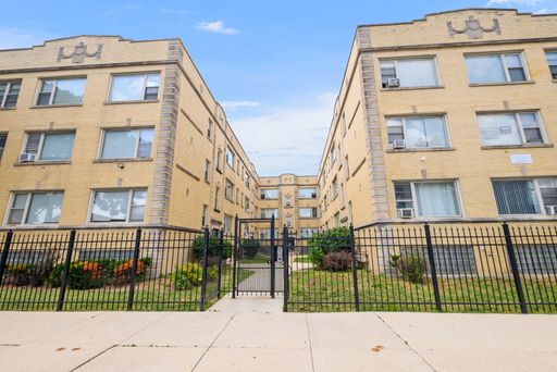 One Bedroom in Chicago Lawn – photo 1