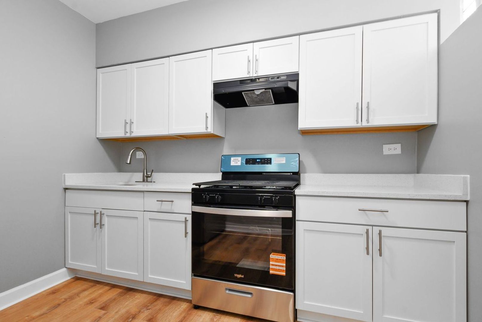 Chicago Apartment: 3108-10 W 63rd St