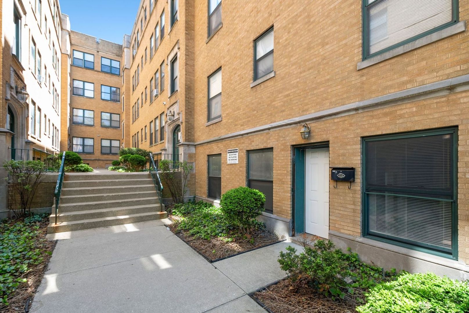 Chicago House: 7207 S Yates Blvd