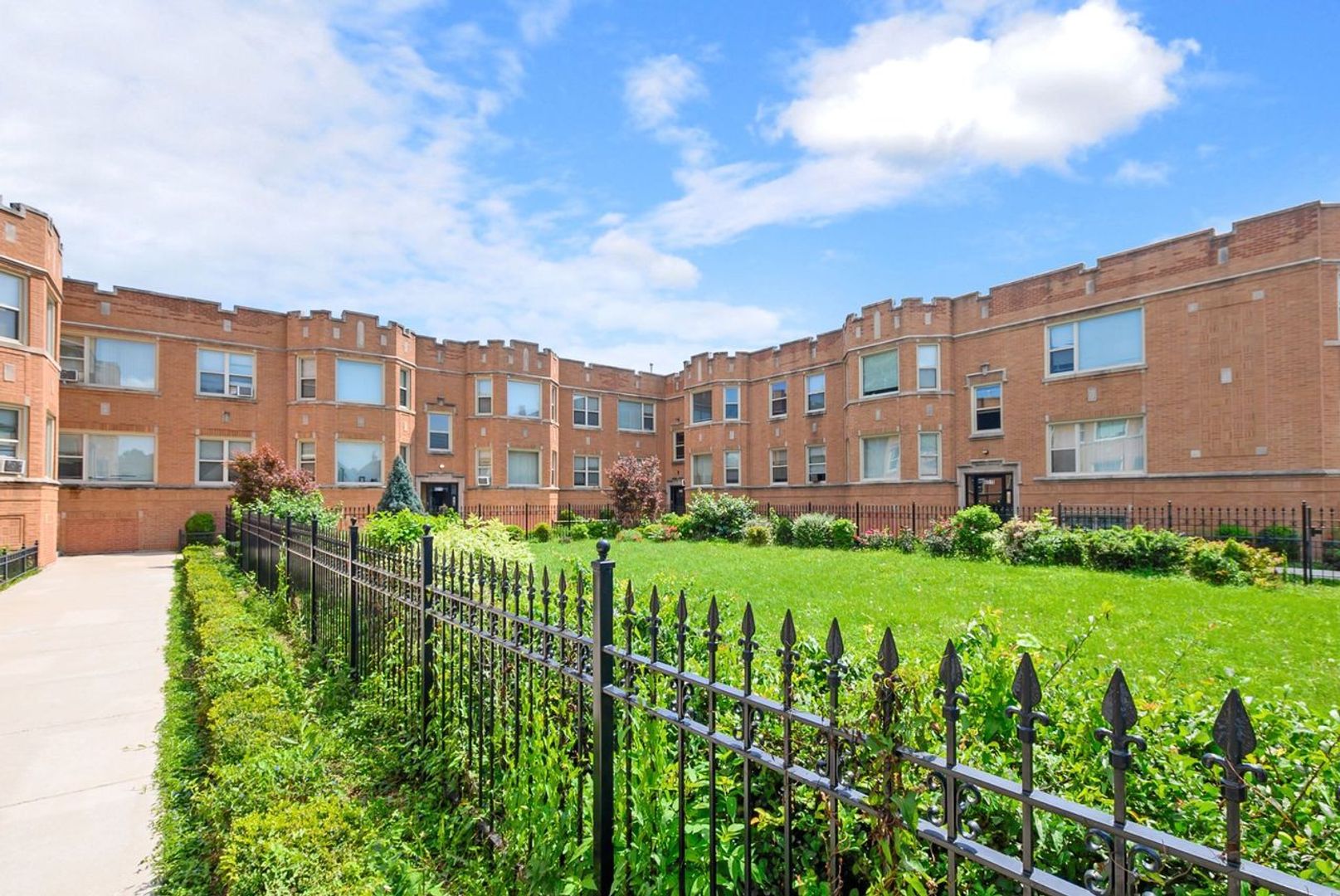 Chicago Apartment: 6507 - 6519 S California