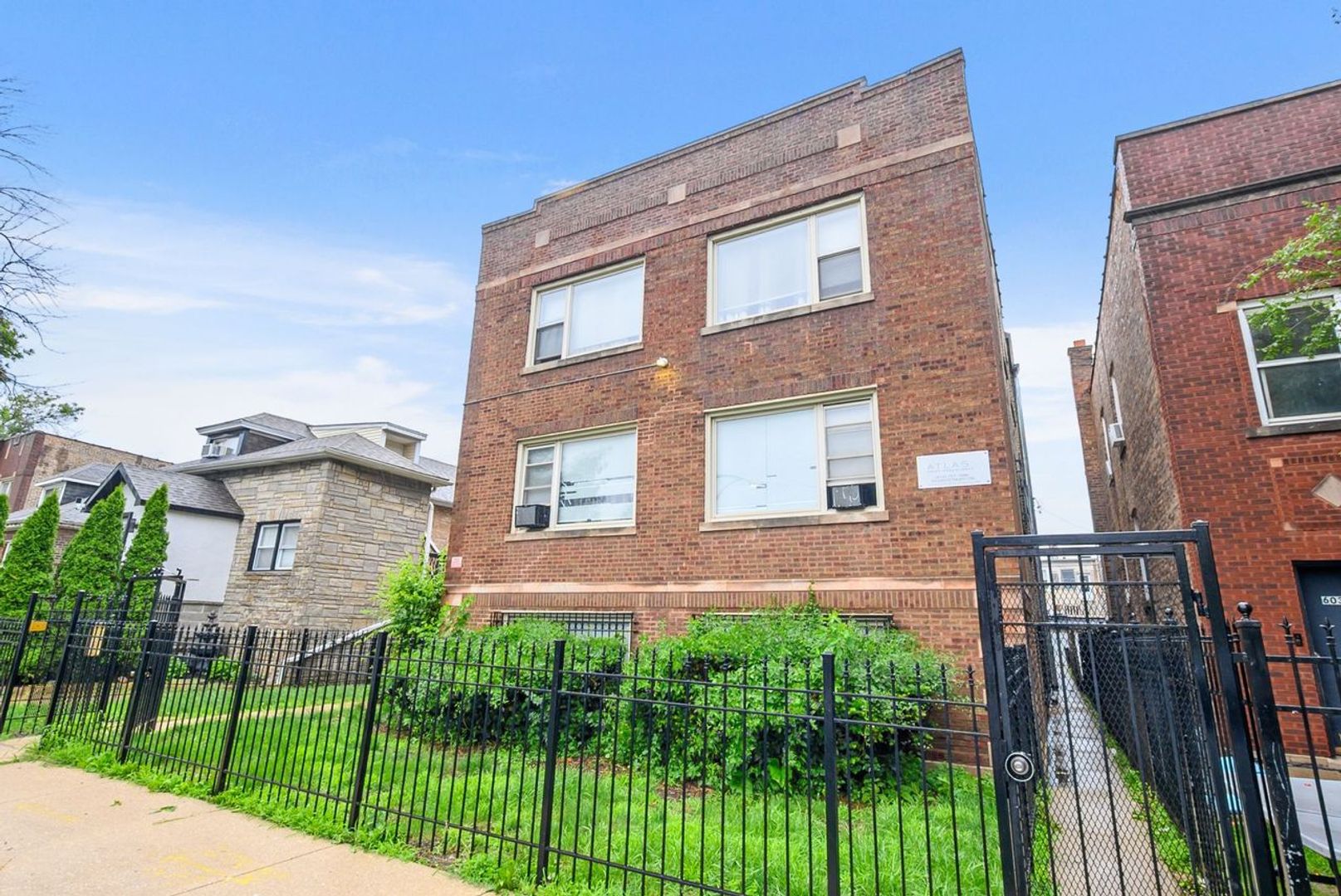 Chicago Apartment: 6044-46 S Fairfield Ave