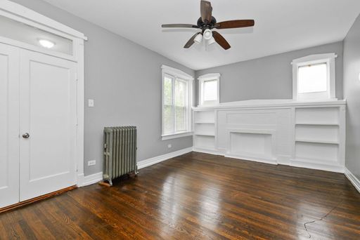 Four Bedroom in Washington Park – photo 1