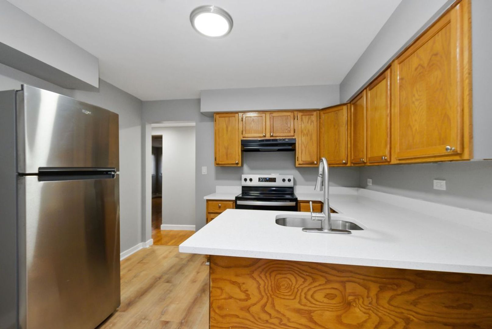 Chicago Apartment: 3757-59 W. 59th St