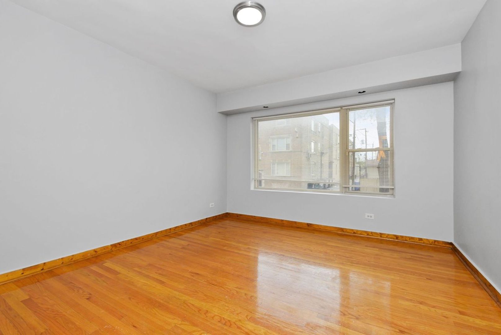 Chicago Apartment: 6400-02 S Troy St