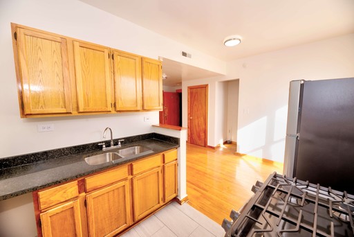 Rehabbed One Bedroom Waiting For You! – photo 1