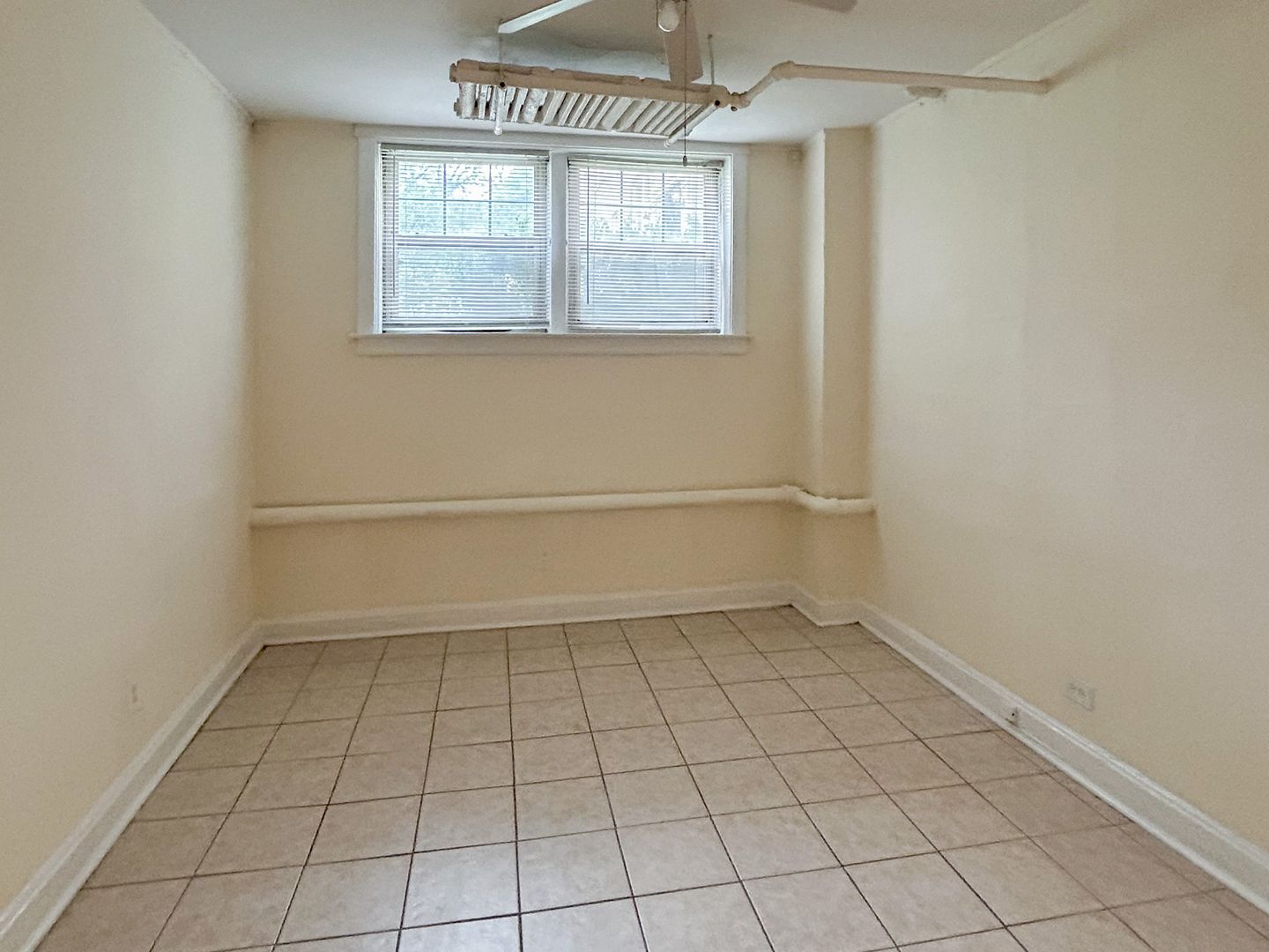 Chicago Apartment: 1916 W. Winona St.