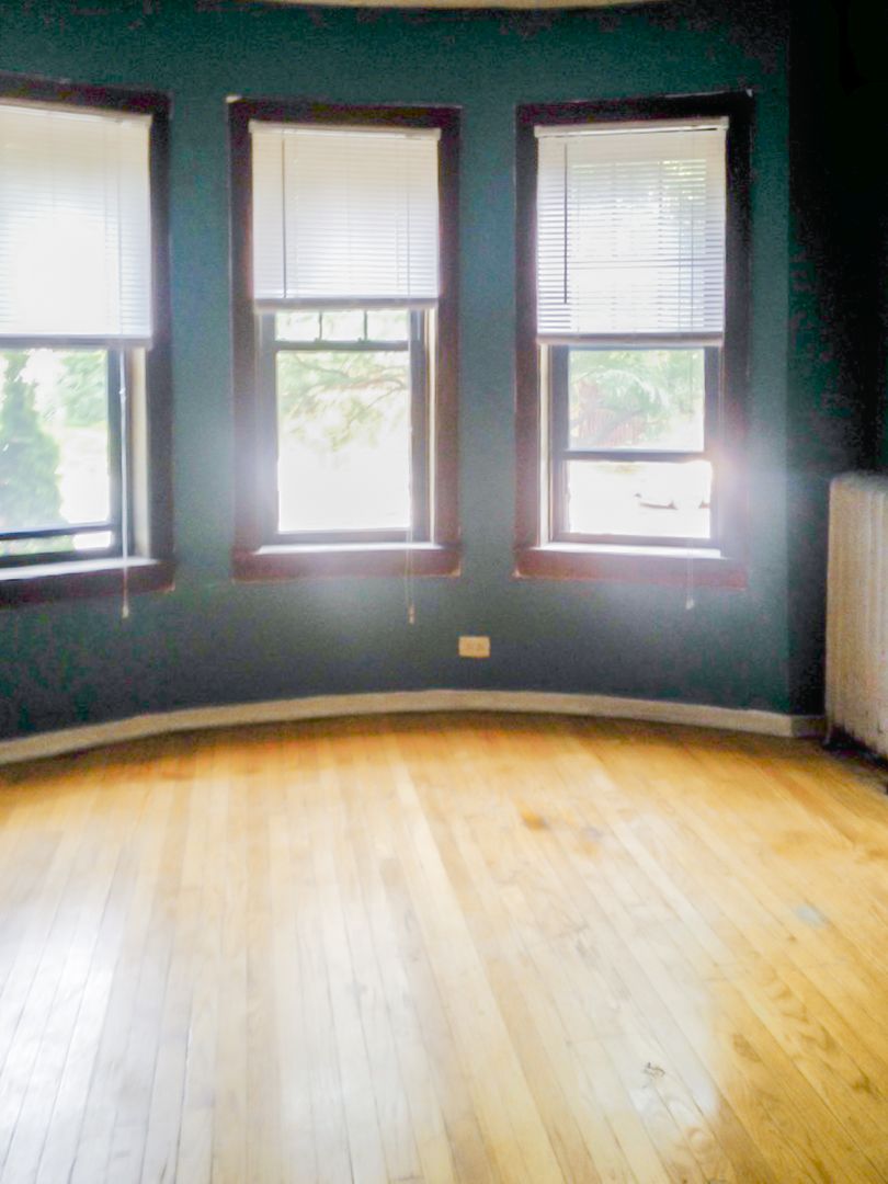 Chicago Apartment: 4600 N. Winchester Ave.