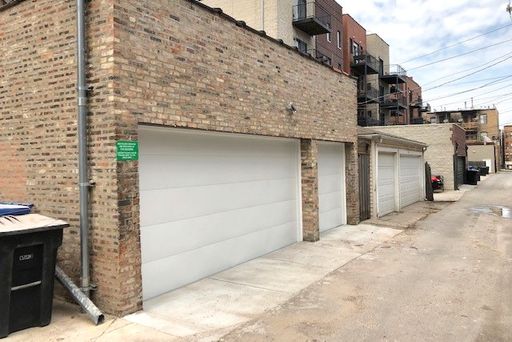 Limited Lakeview Garage Parking - Near Wrigley! Wilton & Cornelia – photo 1