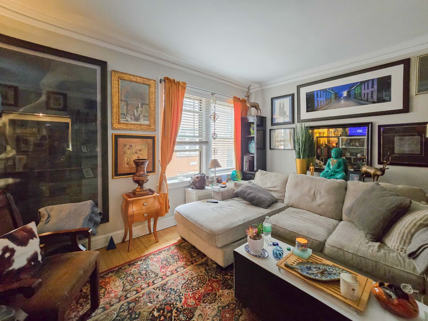 Chicago Apartment: 4501 N. Greenview Ave.