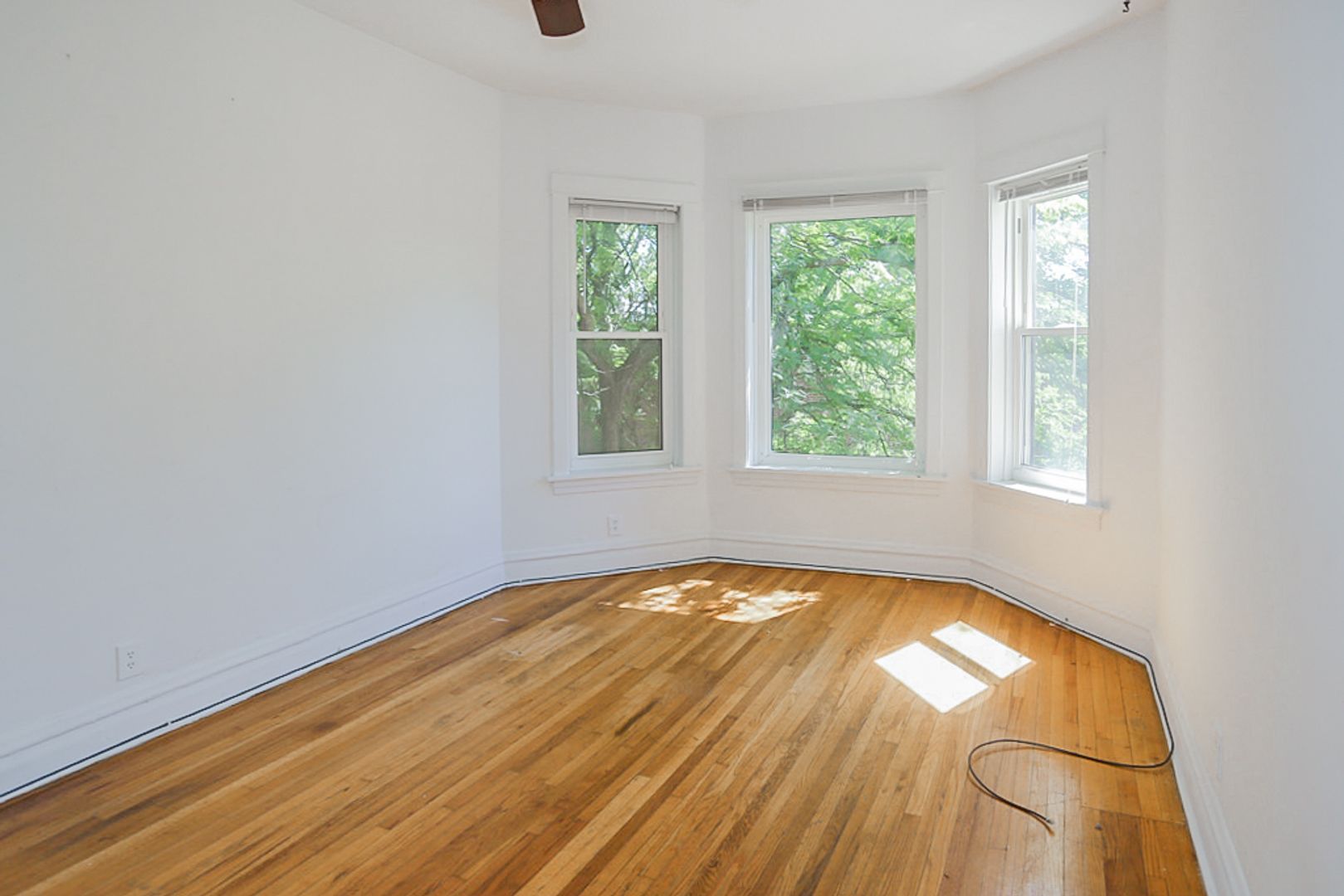 Chicago Apartment: 3818 N. Sheffield Ave.