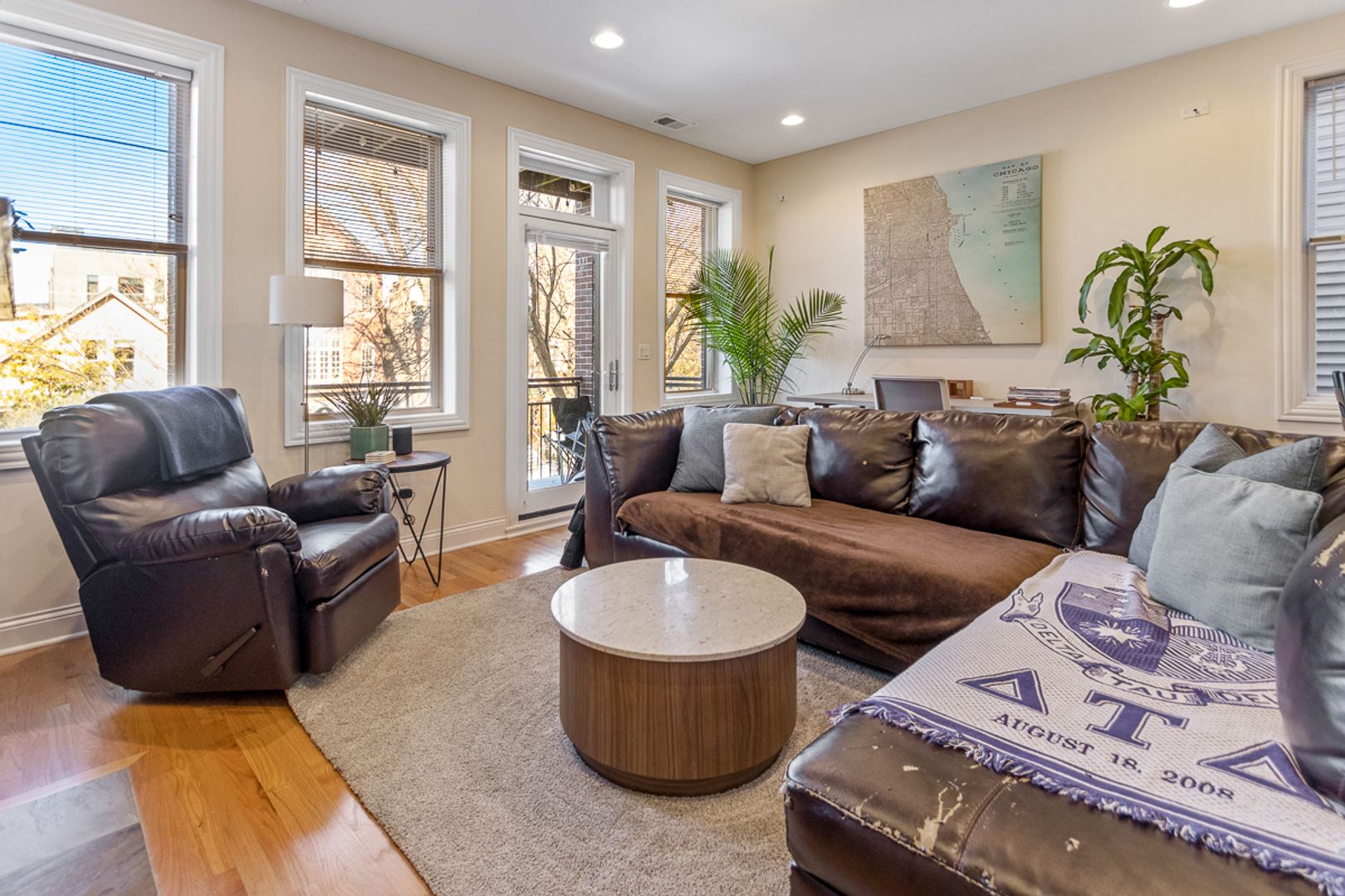 Chicago Apartment: 1039 W. Newport Ave.