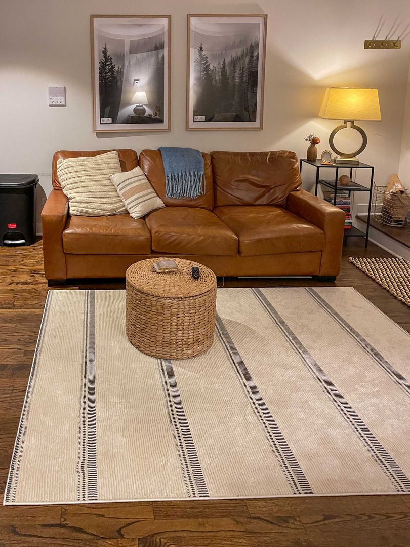 Chicago Apartment: 1900 N. Lincoln Ave.