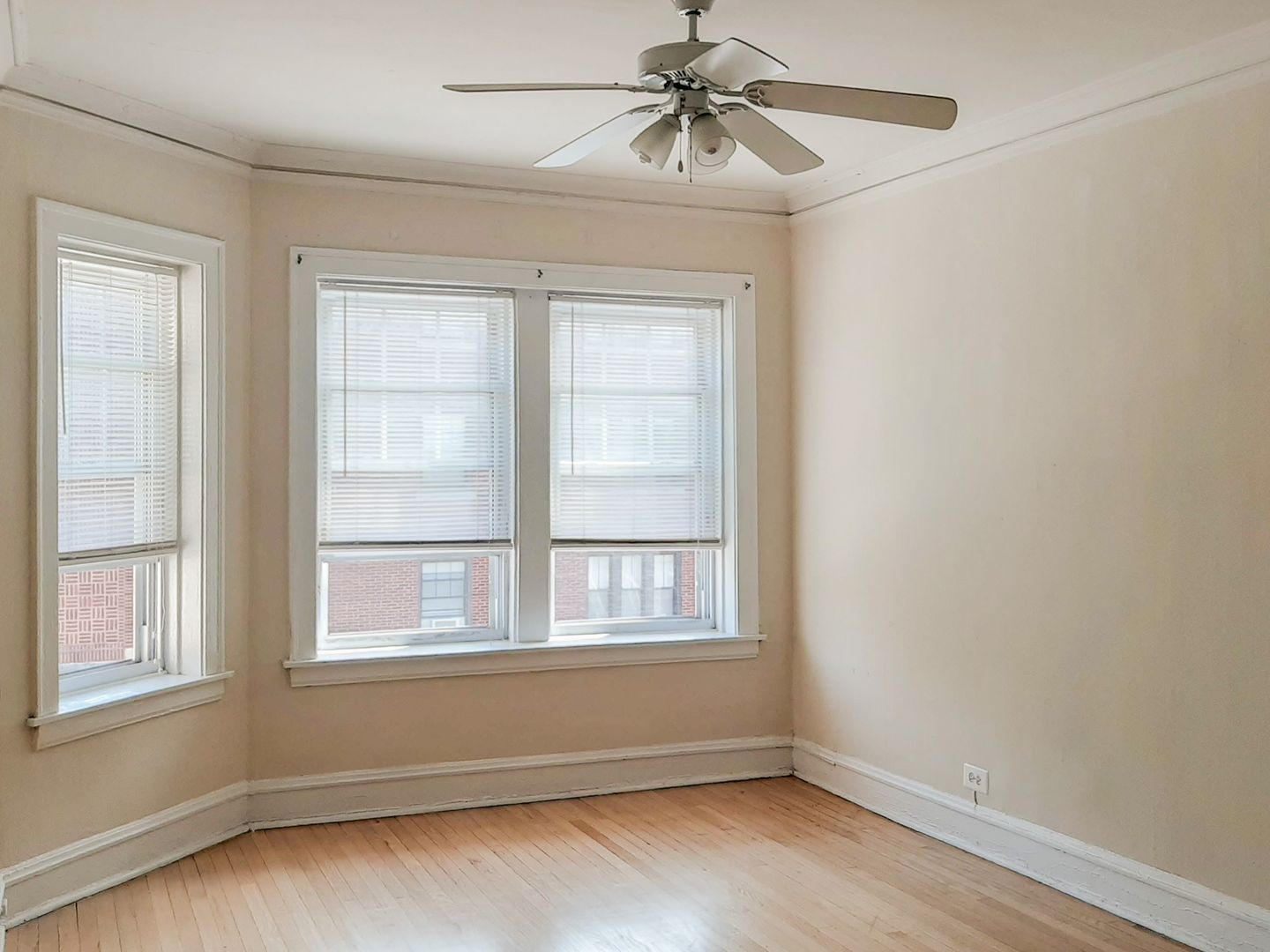 Chicago Apartment: 2200 W. Foster Ave.