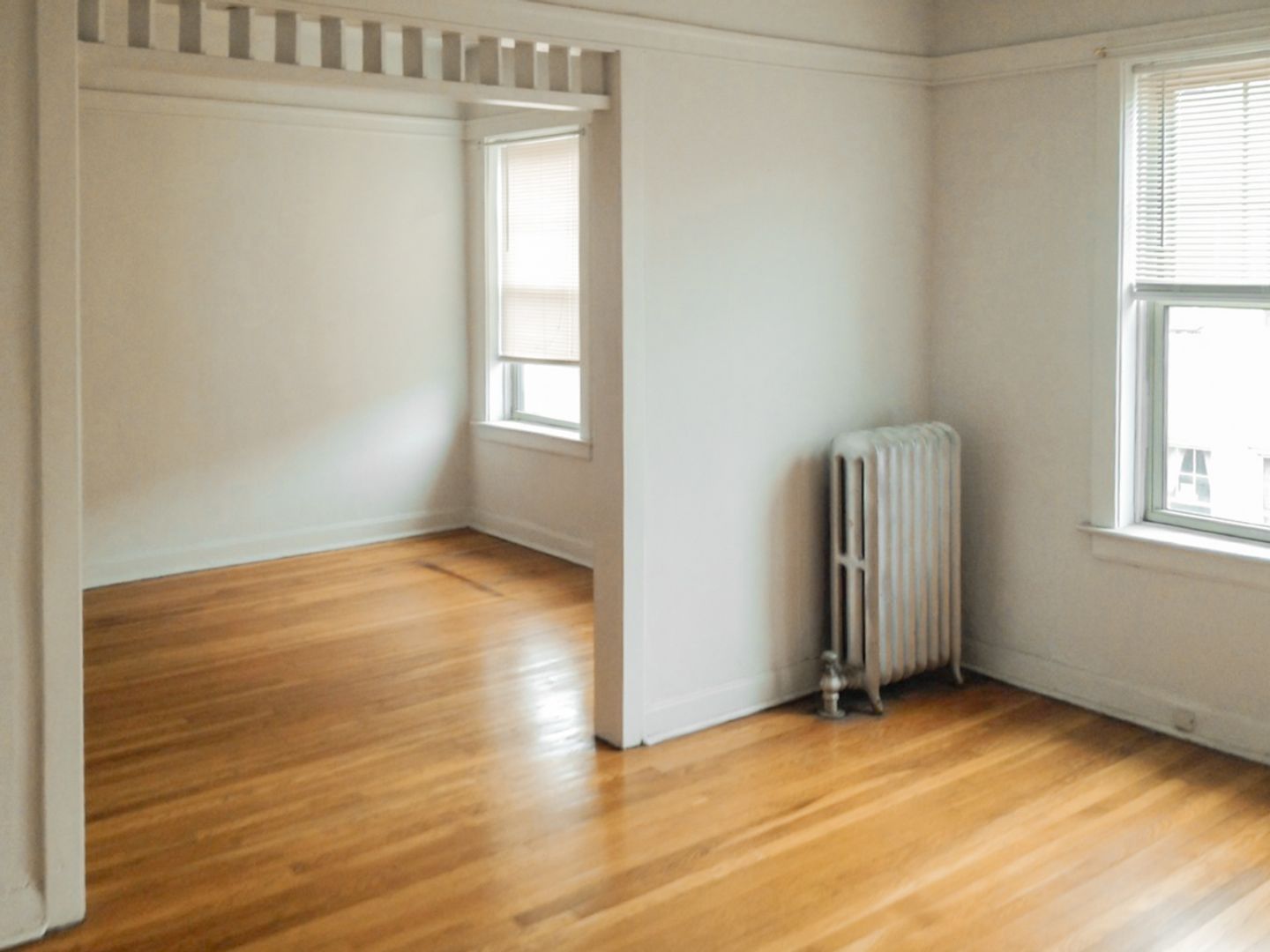 Chicago Apartment: 1916 W. Winona St.