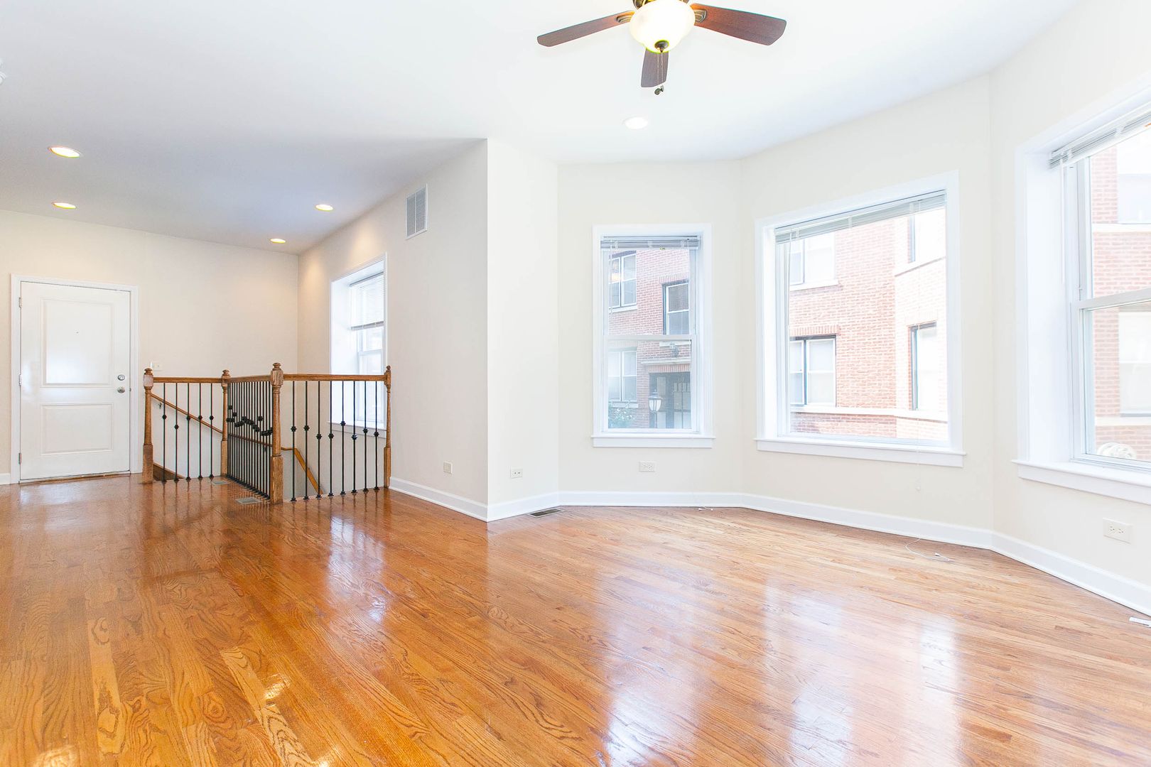 Chicago Apartment: 851 W. Cornelia Ave.