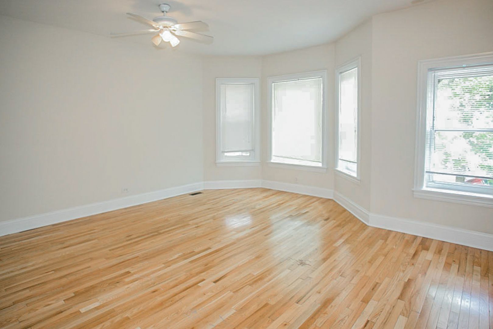 Chicago Apartment: 3818 N. Sheffield Ave.