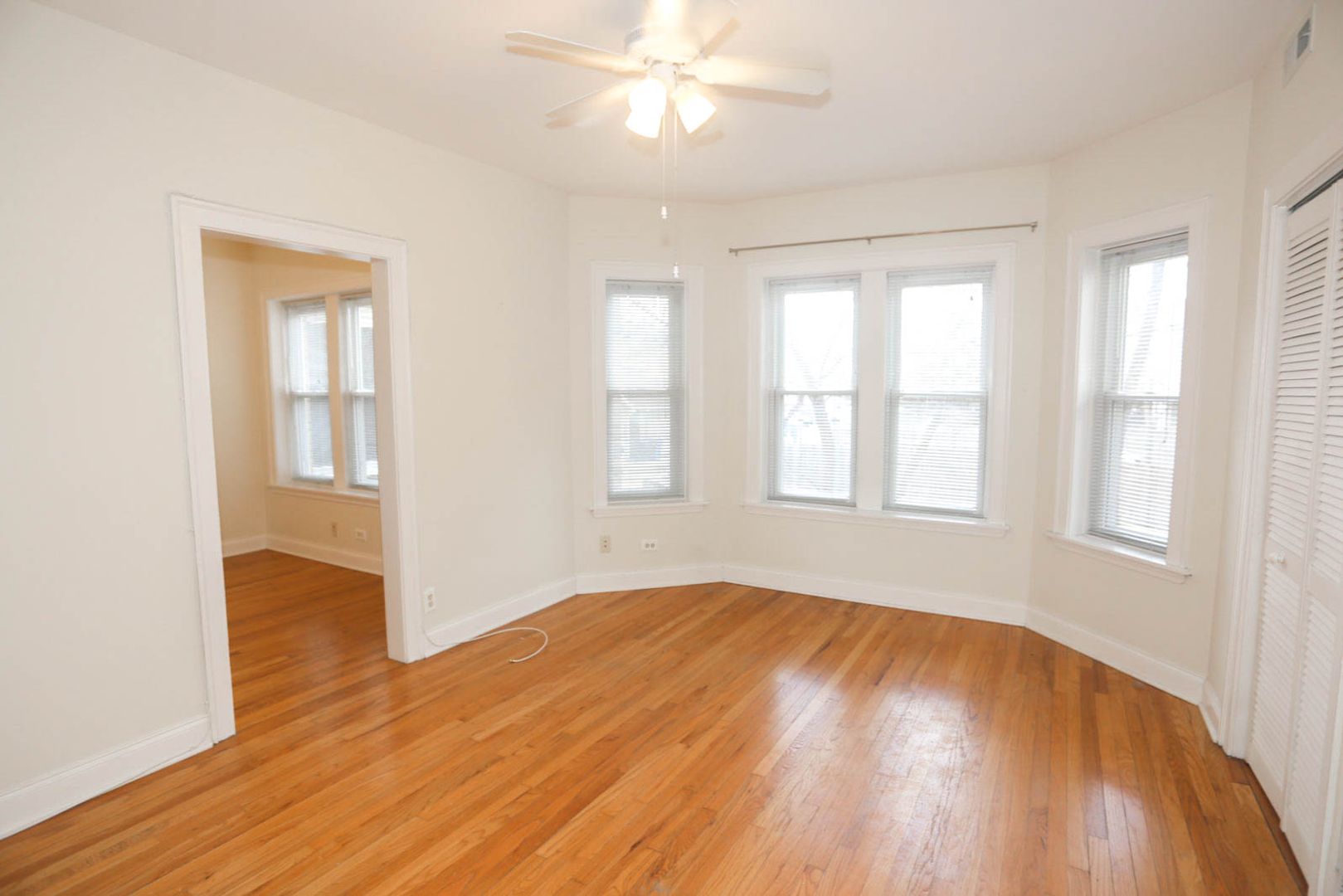 Chicago Apartment: 4808 N. Paulina St.