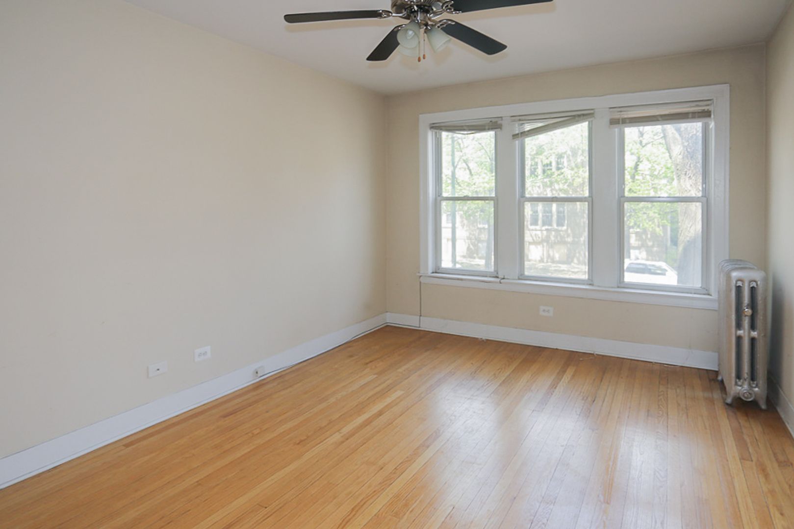Chicago Apartment: 1919 W. Winona St.