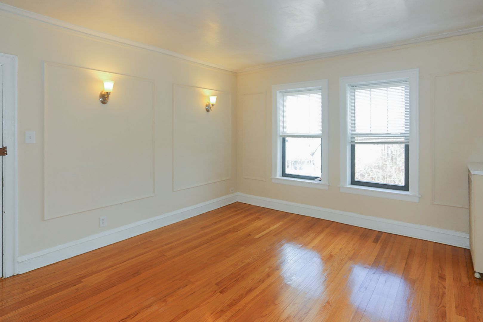 Chicago Apartment: 4600 N. Winchester Ave.
